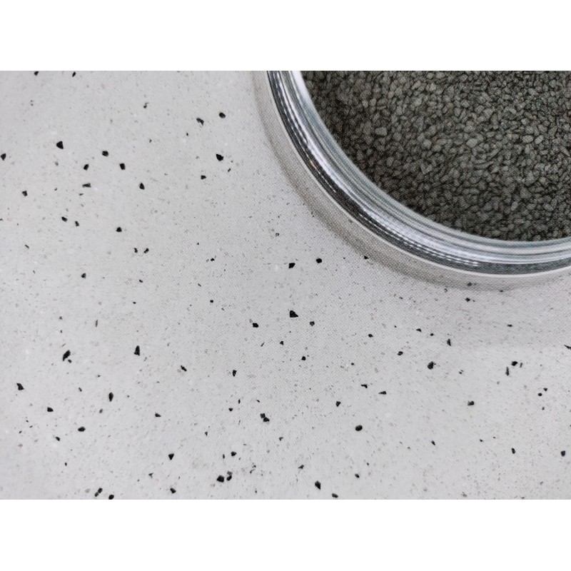 UKU Musta Marmori, koristerae