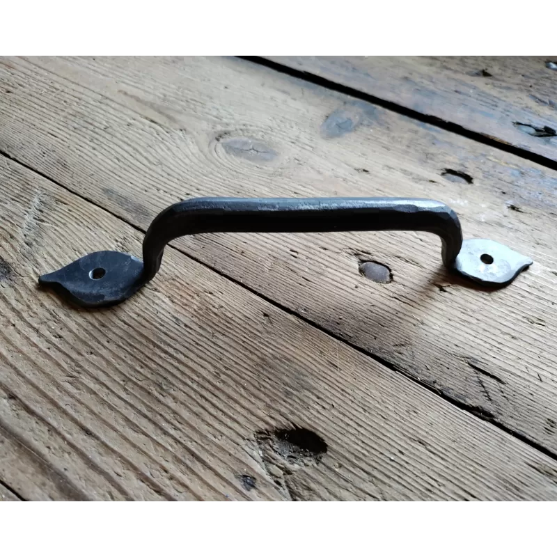 Handsmidd dörrhandtag 22 cm